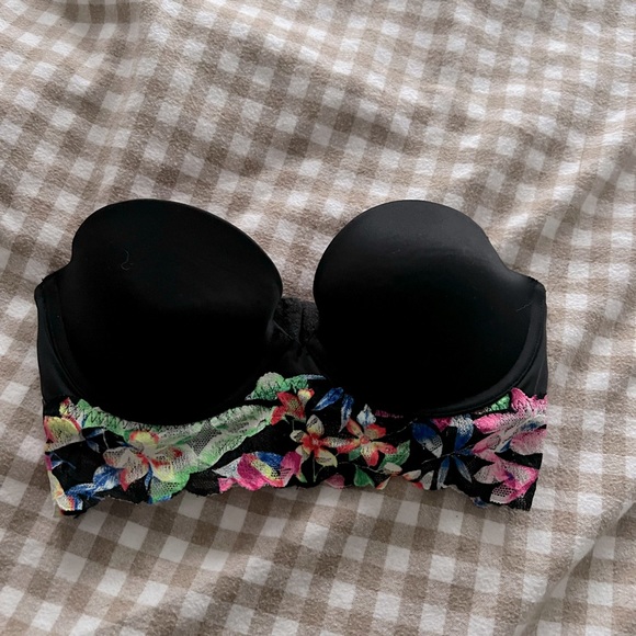 Victoria’s Secret Pink Strapless Bra, black with colorful lace detail, size 34B - Picture 1 of 3